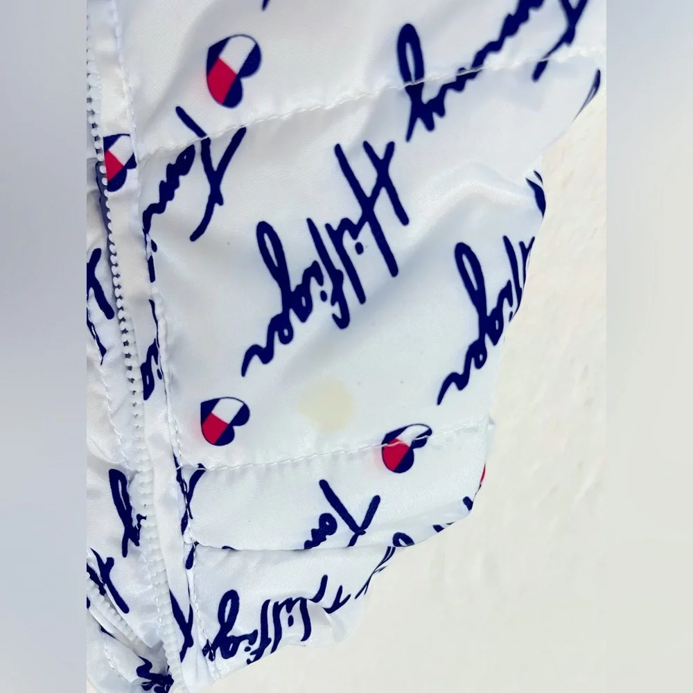 Tommy Hilfiger Vest Size 12M‎